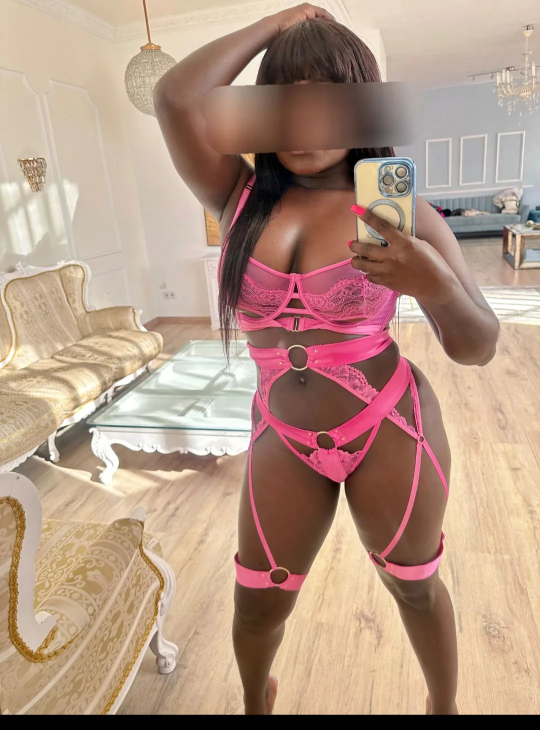 Thandiwe escort London